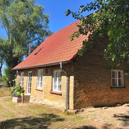 Hofgut Bisdamitz - Ferienhaus "Alte Muehle" Luaran gambar