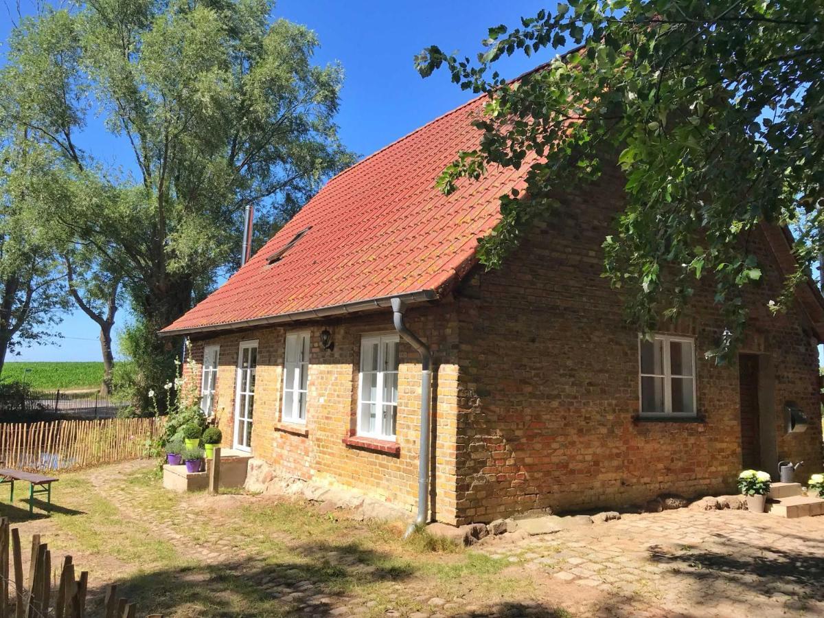 Hofgut Bisdamitz - Ferienhaus "Alte Muehle" Luaran gambar